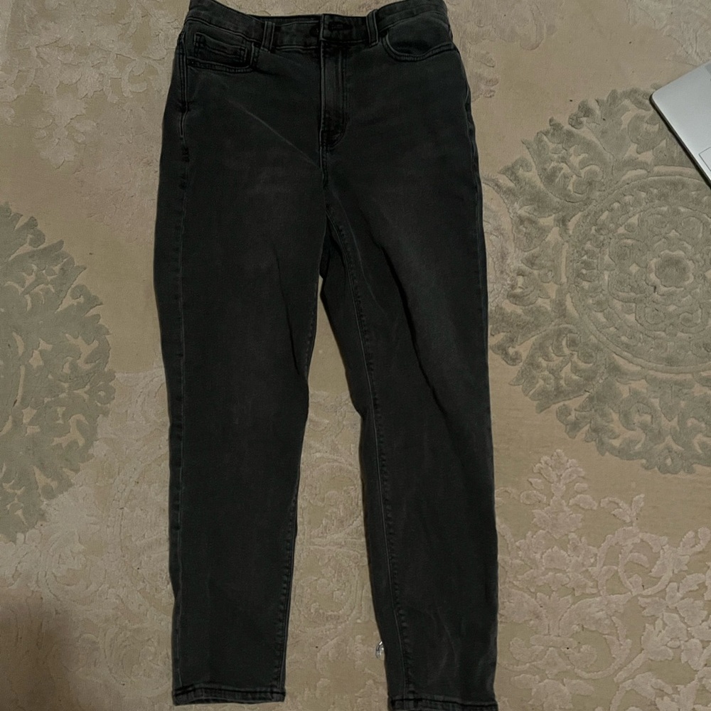 American Eagle Mom Jeans Size 4